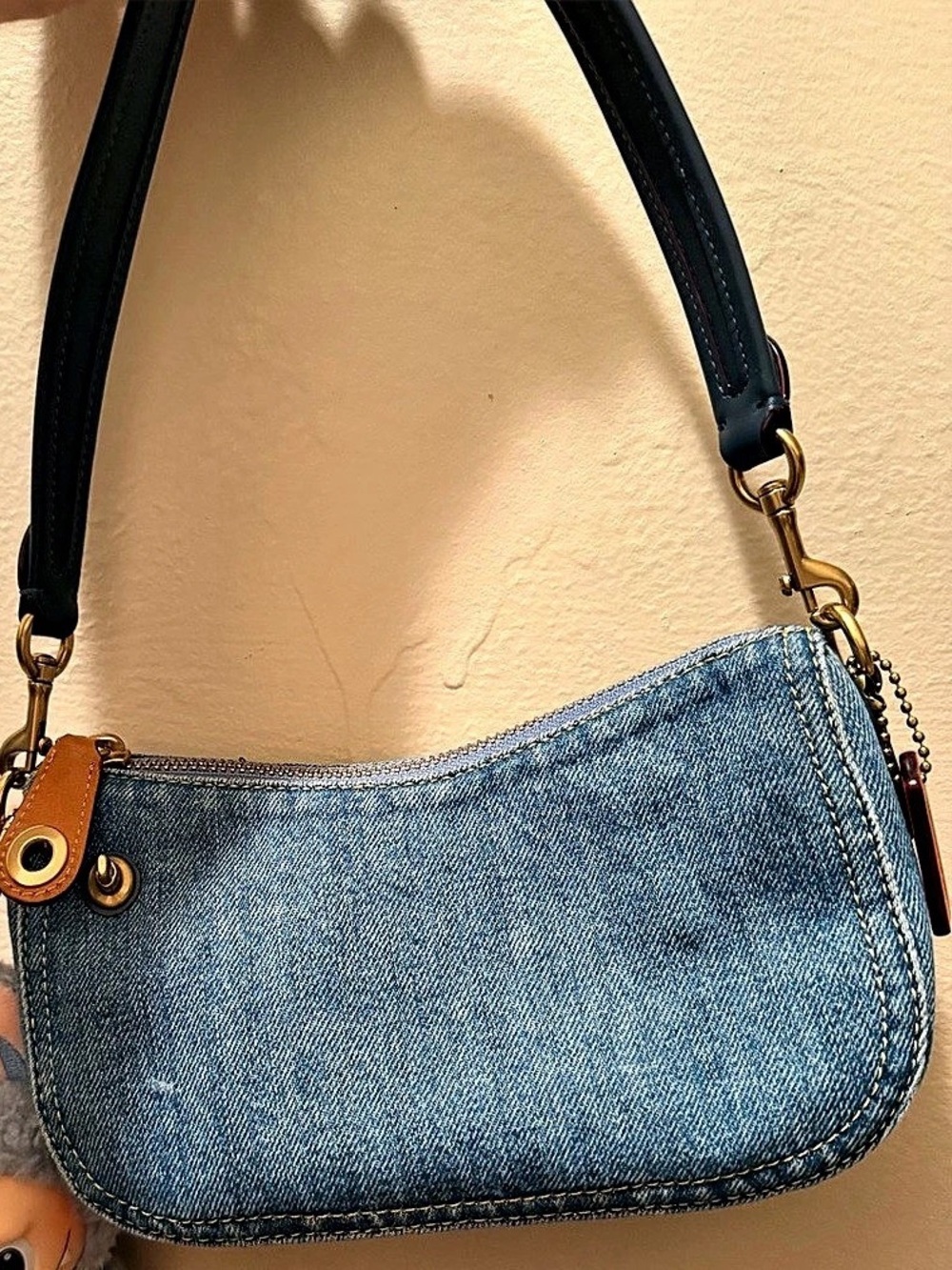 Coach Swinger 20 In Signature Denim Shoulder Bag Blue Jean